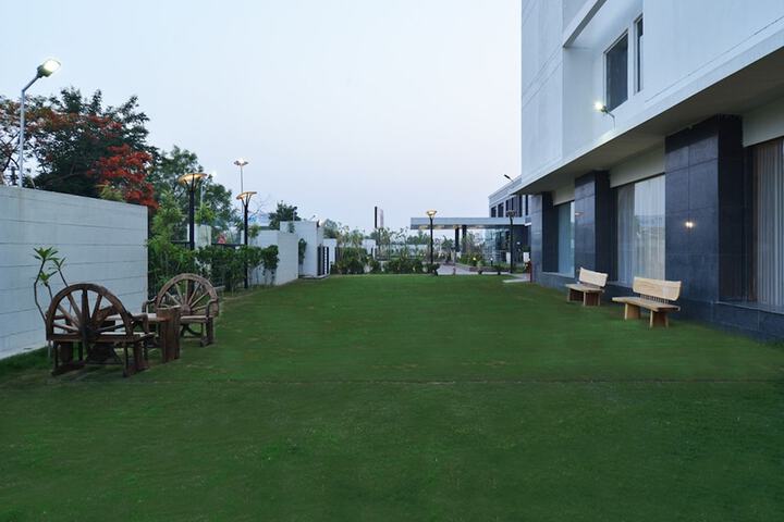 Hotel Exterior