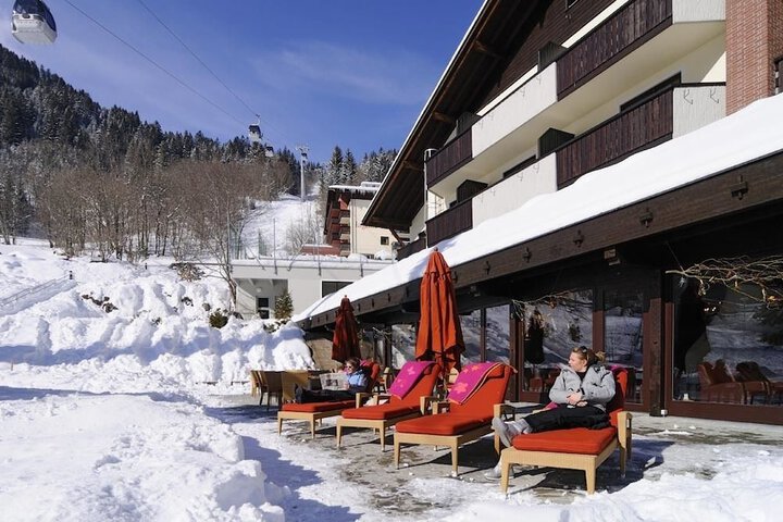 Sundeck 68 of 74