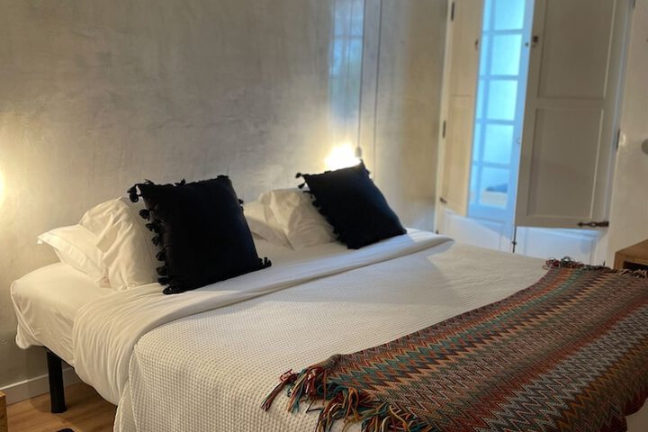 Room 12 of 72