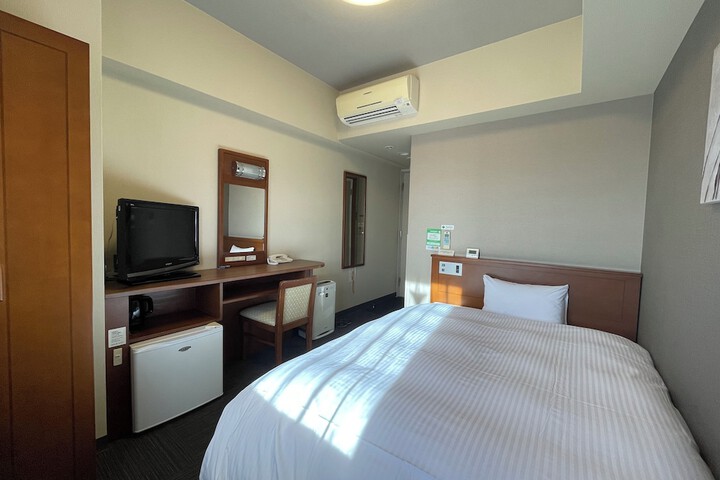 Room 5 of 30