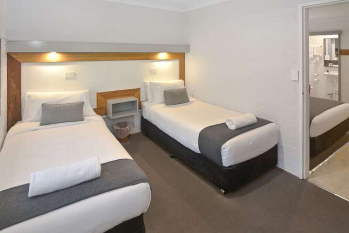 Room 12 of 60