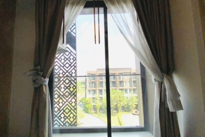 Room 17 of 49