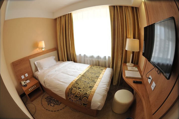 Room 20 of 28