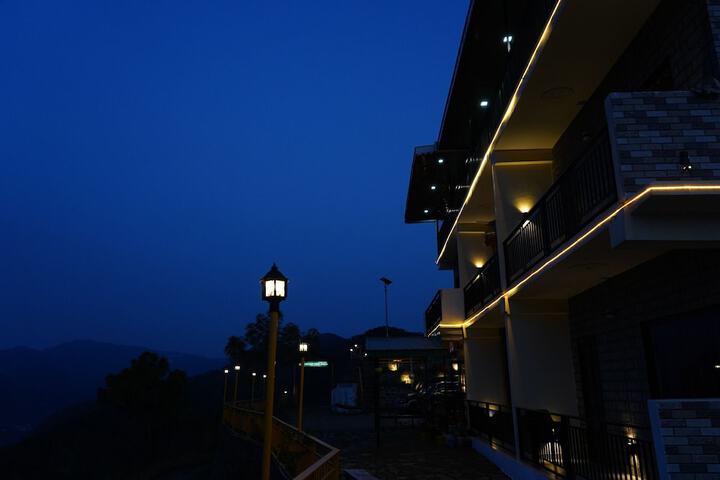 Hotel 32 of 36