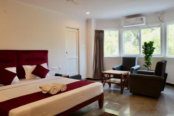 Heritage Suites