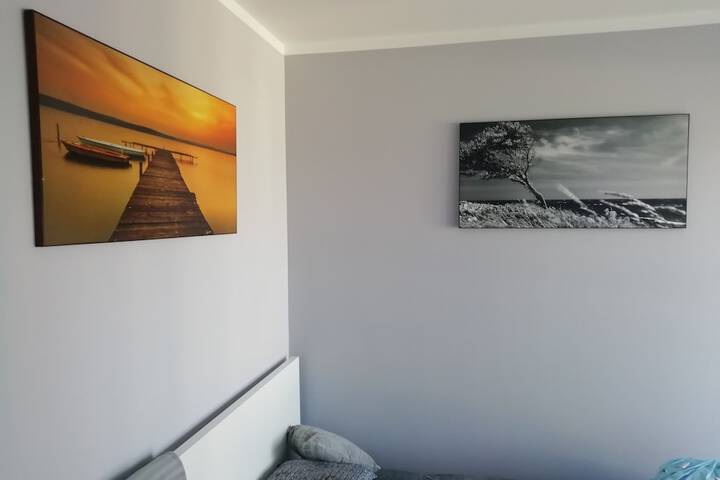 Room 3 of 26