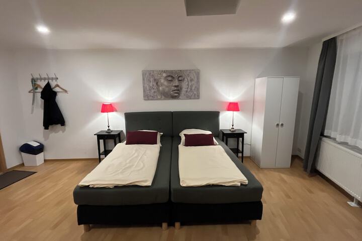 Room 62 of 149