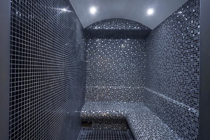 Steam room