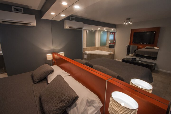 Room 5 of 37