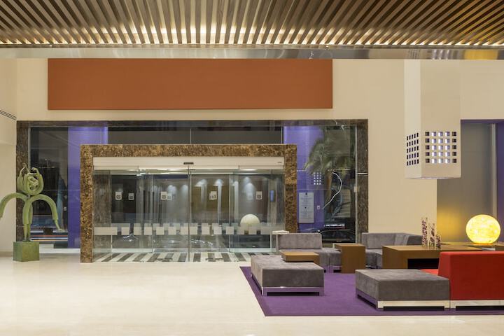 Guest Lobby