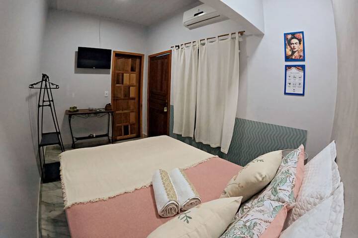 Room 13 of 21