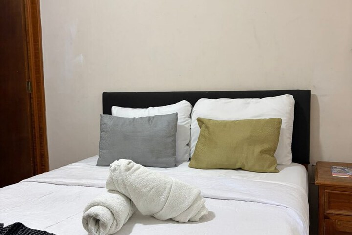 Room 121 of 242