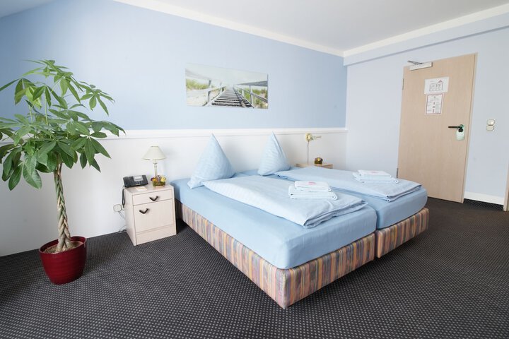 Room 15 of 43