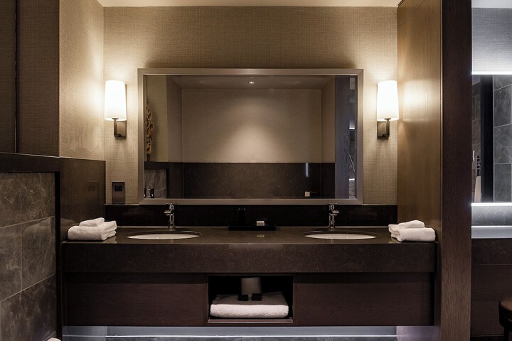 Room 41 of 65