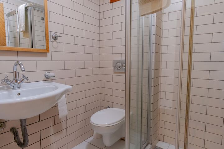 Clean Restrooms