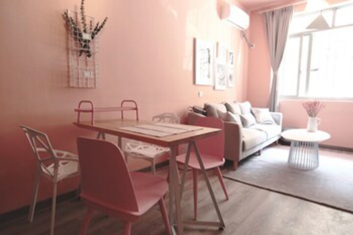 Room 8 of 23