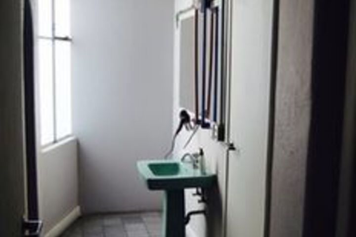 Room 3 of 17