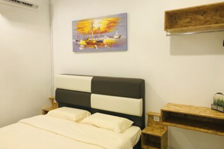 Room 14 of 22
