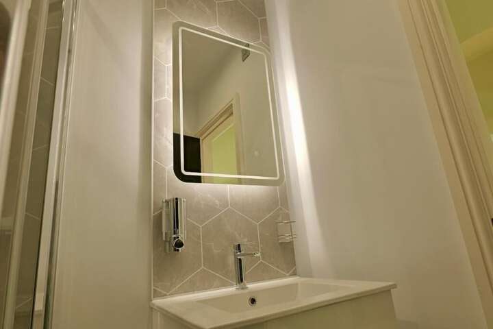 Room 20 of 26