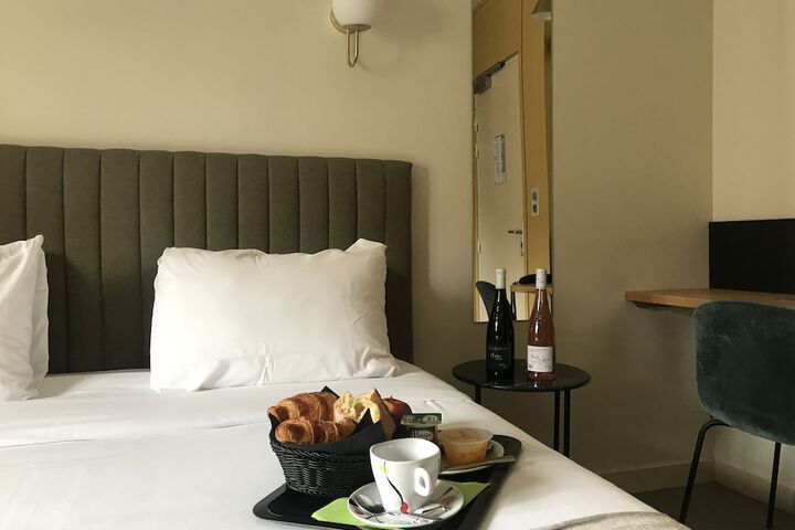 Room 25 of 44