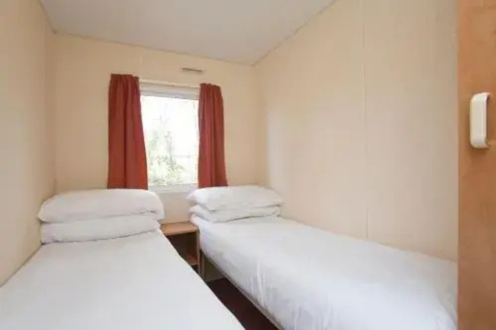 Room 3 of 9
