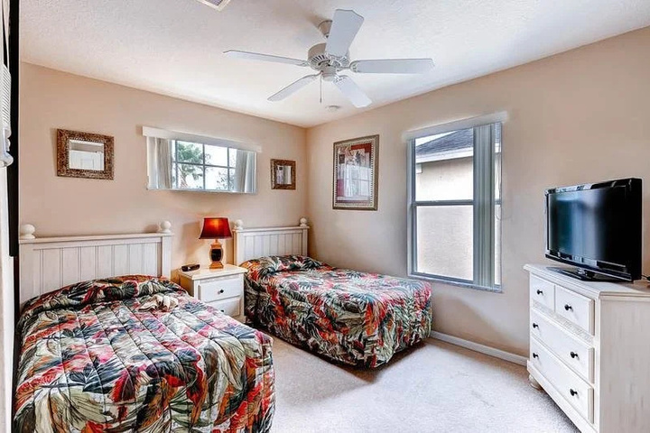 Room 5 of 23