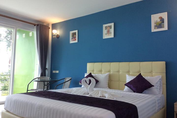 Room 13 of 72