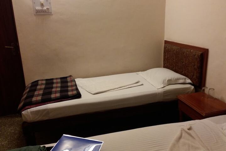 Room 3 of 15