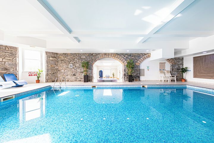Pool 128 of 174