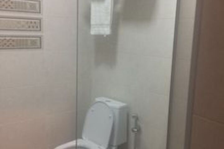 Room 2 of 18