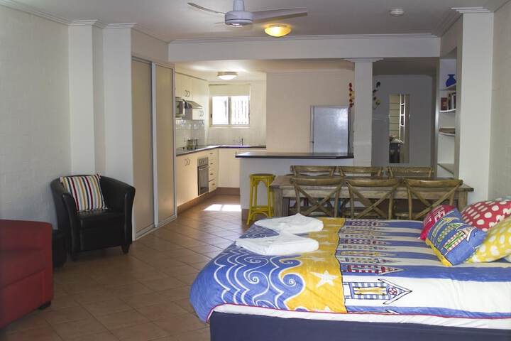 Room 7 of 32