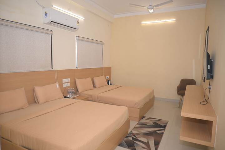 Room 14 of 35