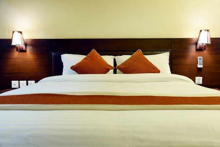 Room 21 of 33