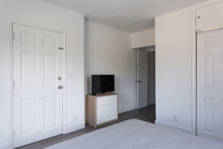 Room 33 of 36