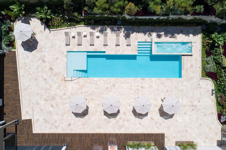 Pool 18 of 55