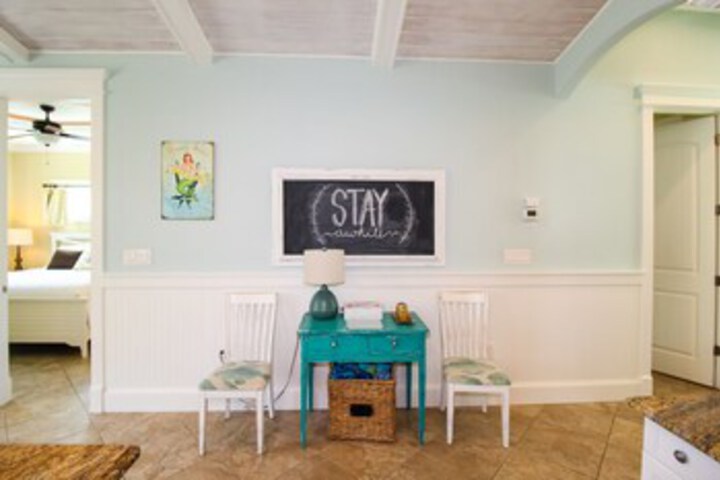 Room 18 of 25