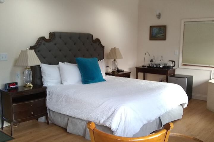 Room 46 of 147