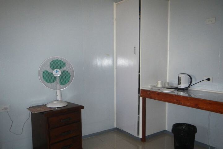 Room 28 of 80