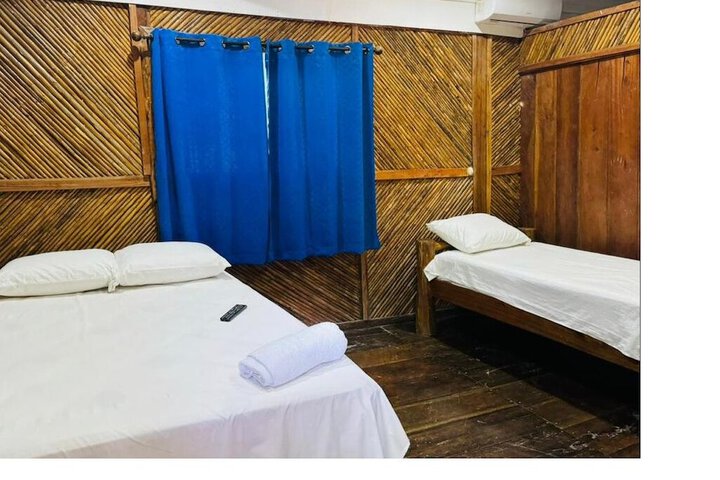 Room 9 of 25