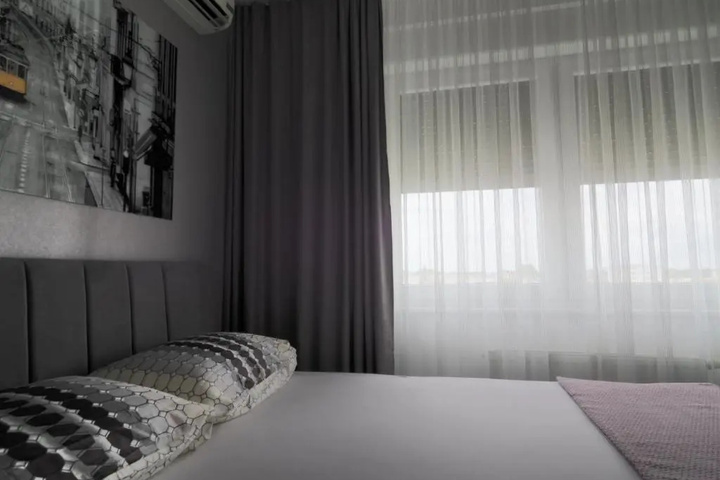 Room 3 of 11