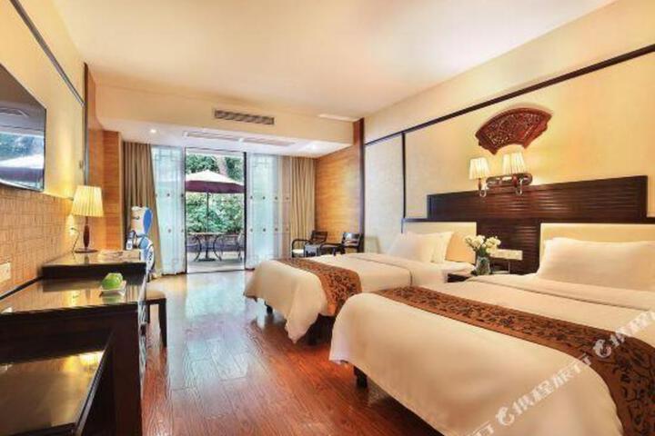 Dongjiang Golf Hotel (Guangxi Normal University)