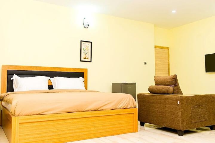 Room 6 of 22