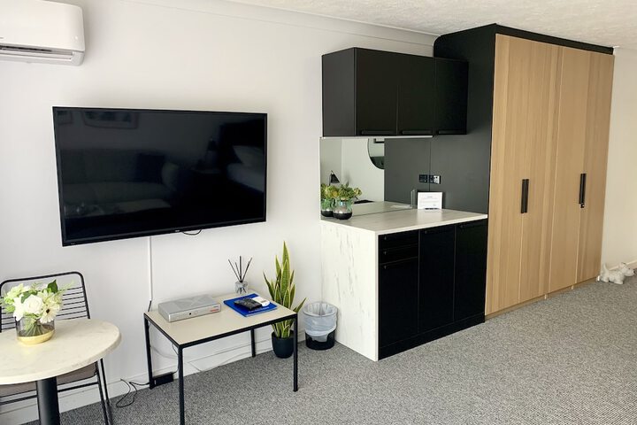 Room 63 of 136