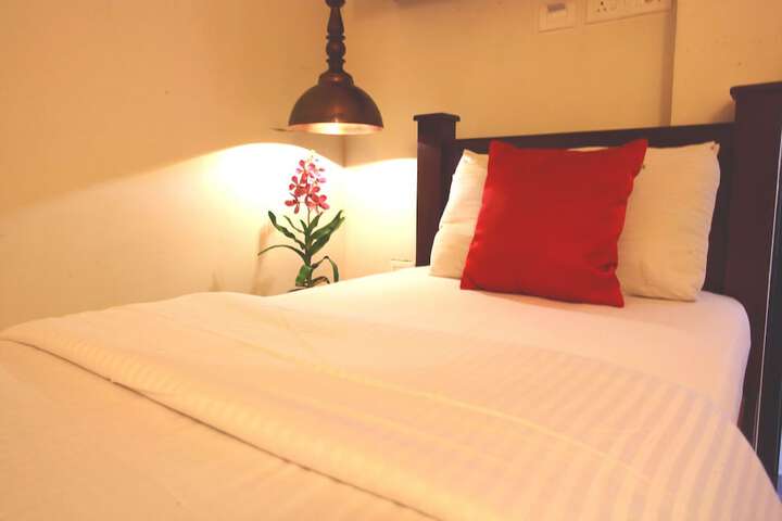Room 9 of 52
