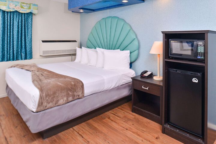 1 King Bed (9 of 55)