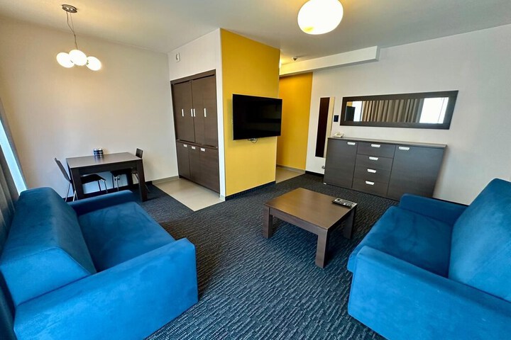 Room 13 of 81