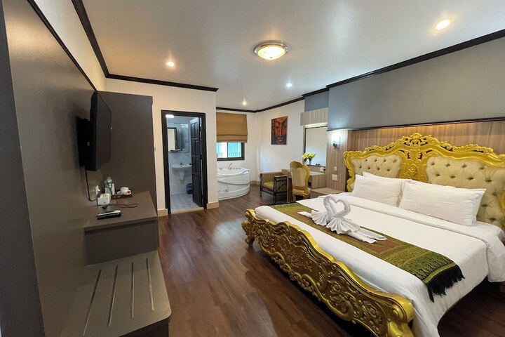 Room 29 of 73