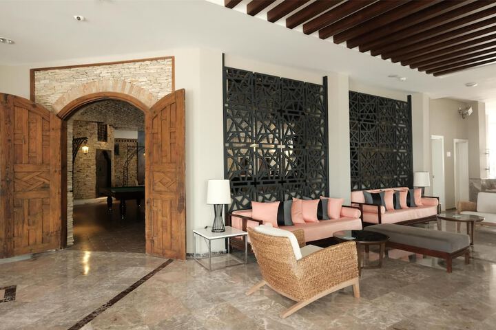 Hotel Interior 9 of 40