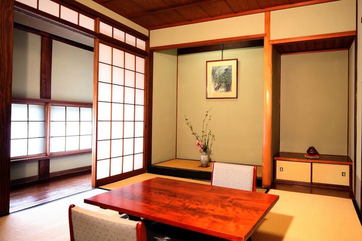Room 9 of 71