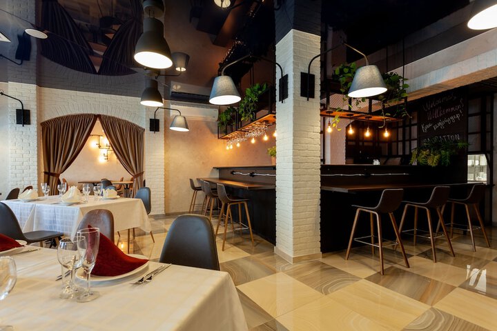 Lounge 80 of 89